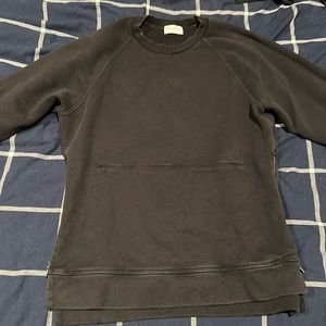 John Elliott, men’s villain crewneck. Black size 3